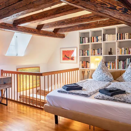 Ueber Den Daechern *